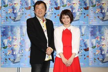 KOKAMI＠network vol.14「イントレランスの祭」公開フォトコールの様子。左から鴻上尚史、岡本玲。