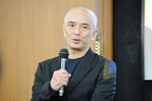 あいちトリエンナーレ2016企画発表会より、勅使川原三郎。