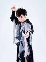 安川純平演じるカメレオン少佐。