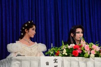 実咲凜音、朝夏まなと。