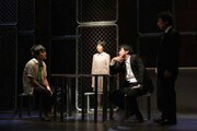 2015年に上演された「死んだらさすがに愛しく思え」より。