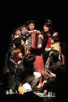 ２０１５年の「FRIEND～踊る戯曲１～」より。（撮影：福井理文）