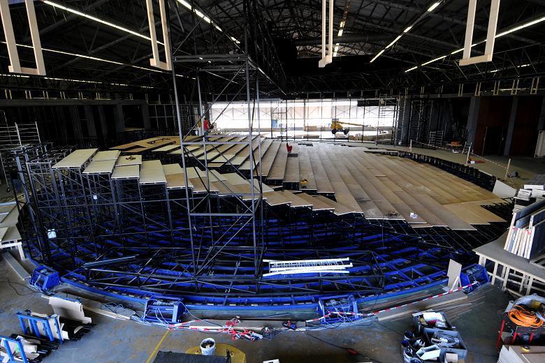 巨大な円形客席が360°回転！豊洲に新たな劇場、来春誕生