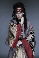 荒井敦史演じる三好伊三。