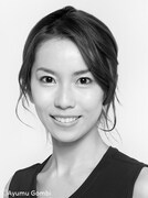 オデット／オディール役の浅川紫織。