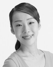 オデット／オディール役の矢内千夏。