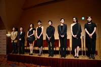 「ブロードウェイミュージカル『シカゴ』宝塚歌劇OGバージョン」制作発表記者会見の様子。