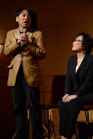 三木章雄（左）