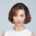 背負い羽根で記念撮影!雪組衣装展がスカイツリーにて、壮一帆のトークも