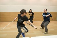 殺陣稽古を行う北村諒。