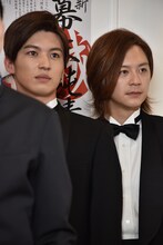左から荒井敦史、永田彬。