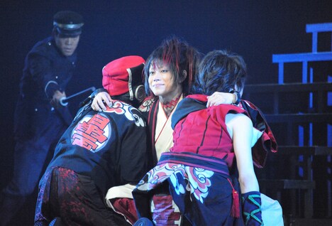 「曇天に笑う」ゲネプロより。