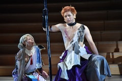 ミュージカル刀剣乱舞 新たに6曲加え開幕 佐藤流司 半年間の成長を見て ステージナタリー ミュージカル刀剣乱舞 新たに6曲加え開幕 佐藤流司 半年間の成長を見て ステージナタリー