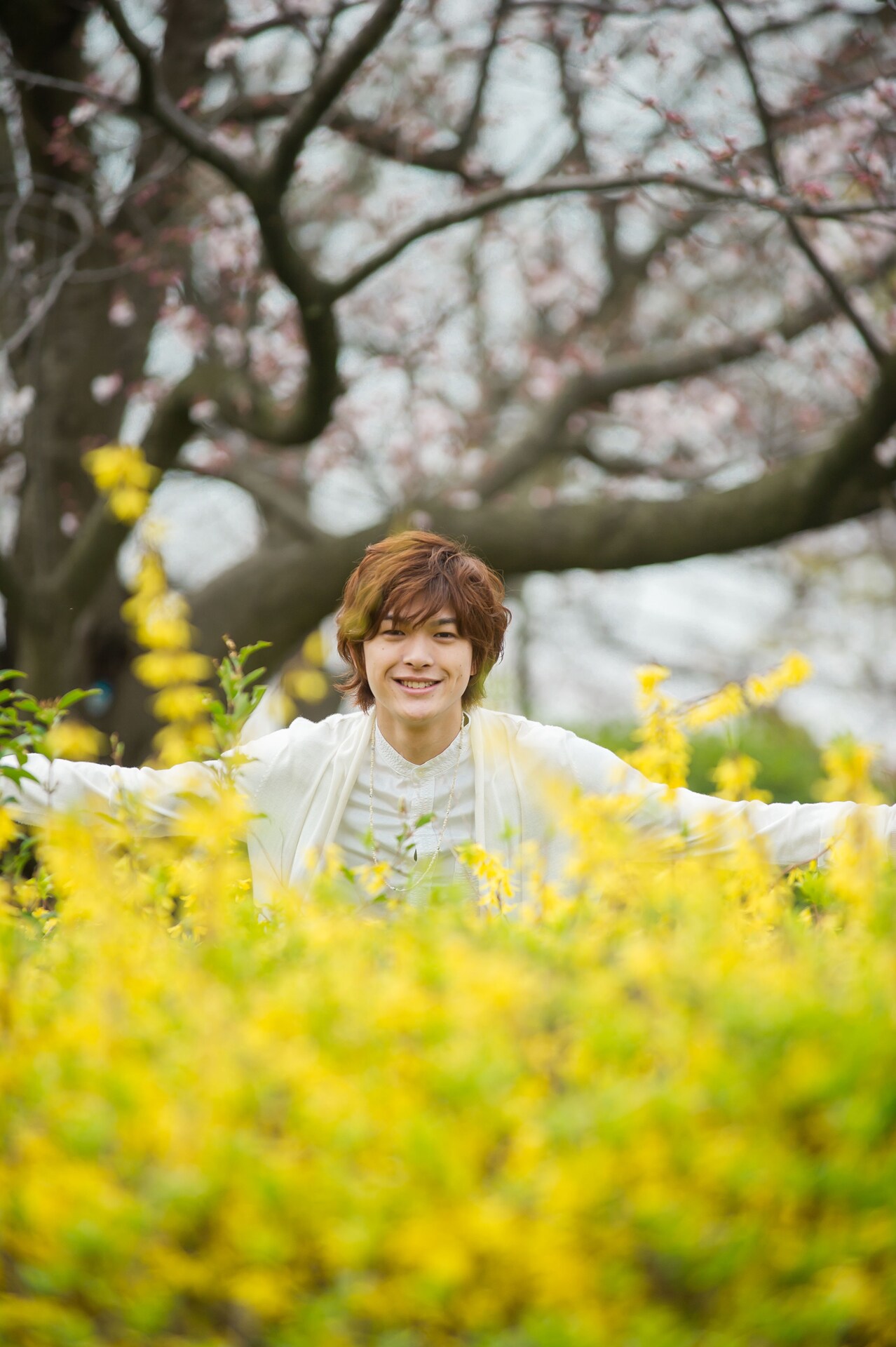 20歳の新星に密着、遊馬晃祐のファースト写真集が今秋発売決定