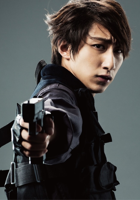 福澤侑扮するSATOSHI。