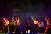 ミュージカル「ラディアント・ベイビー ～キース・ヘリングの生涯～」より、ゲネプロの様子。