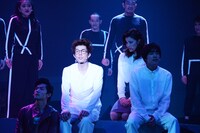 ミュージカル「ラディアント・ベイビー ～キース・ヘリングの生涯～」より、ゲネプロの様子。