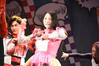 須藤茉麻演じる桜田ファミリア明日香。