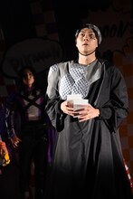 小坂涼太郎演じるタートール軍曹。