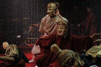 「イナバとナバホの白兎」より。（撮影：Jean Couturier）