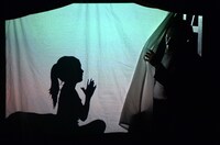 ロベール・ルパージュ「887」より。（Photos by Érick Labbé）