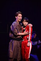 左から、味方良介演じる桂小五郎、松井玲奈演じる沖田総司。
