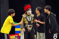 左から原嶋元久、デーモン閣下、木戸邑弥、三浦海里。