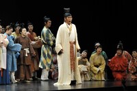 万葉オペラ・ラボ「オペラ『遣唐使』」より。（撮影：阿部稔哉）