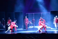 「LOVE ON THE FLOOR」より。