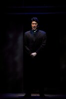 川崎麻世演じる校長。