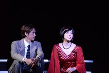 左から、相葉裕樹演じるニック・キャラウェイ、大湖せしる演じるジョーダン・ベイカー。