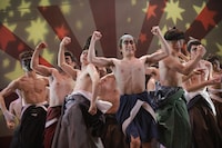 Patch stage vol.8「浮世戯言歌劇『磯部磯兵衛物語～浮世はつらいよ～』高尾山地獄修業編」より。