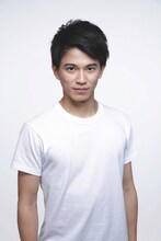 磯部磯兵衛役の井上拓哉。