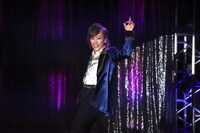 Kimeru演じるV.P。