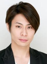 手嶋純太を演じる鯨井康介。