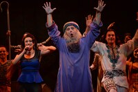 ミュージカル「ヨセフと不思議なテクニカラー・ドリームコート」リハーサルの様子。