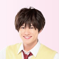 原嶋元久演じる芦屋花繪。