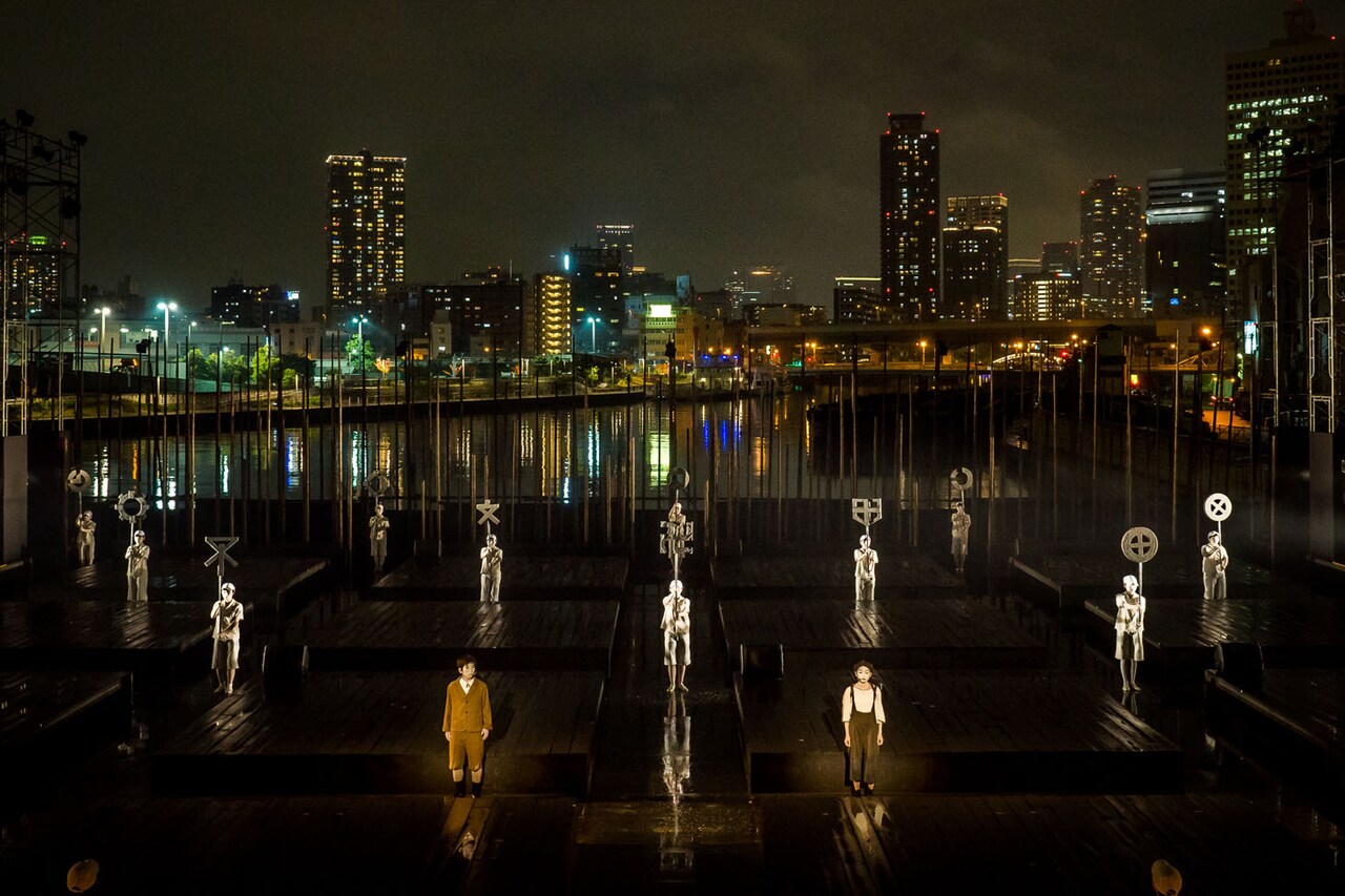 維新派の野外劇「透視図」BSスカパー！で、天野天街＆小堀純のトークも