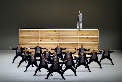 「sutra」より。(c)Hugo Glendinning