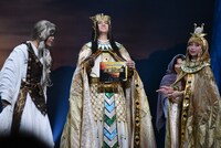 ミュージカル「王家の紋章」初日カーテンコールの様子。