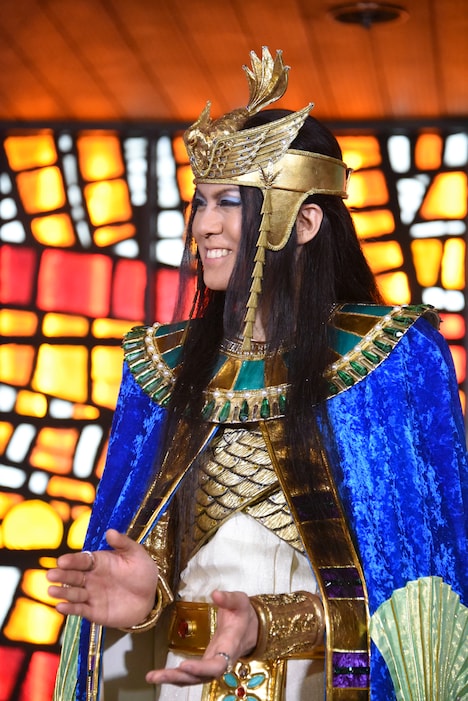 ミュージカル「王家の紋章」囲み取材の様子。メンフィス役の浦井健治。