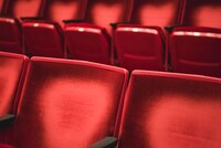 パルコ劇場の座席。