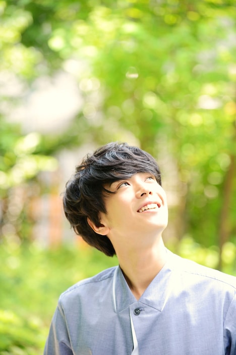 「舞台男子」第5回の撮影に臨んだ黒羽麻璃央。（撮影：為広麻里）