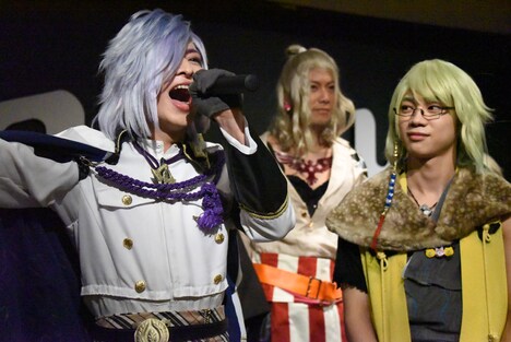 「超歌劇『幕末Rock』黒船来航」の製作発表会より。