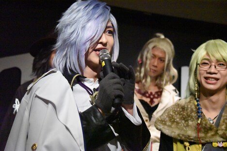 「超歌劇『幕末Rock』黒船来航」の製作発表会より。