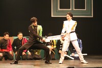 「若様組まいる」ゲネプロの様子。