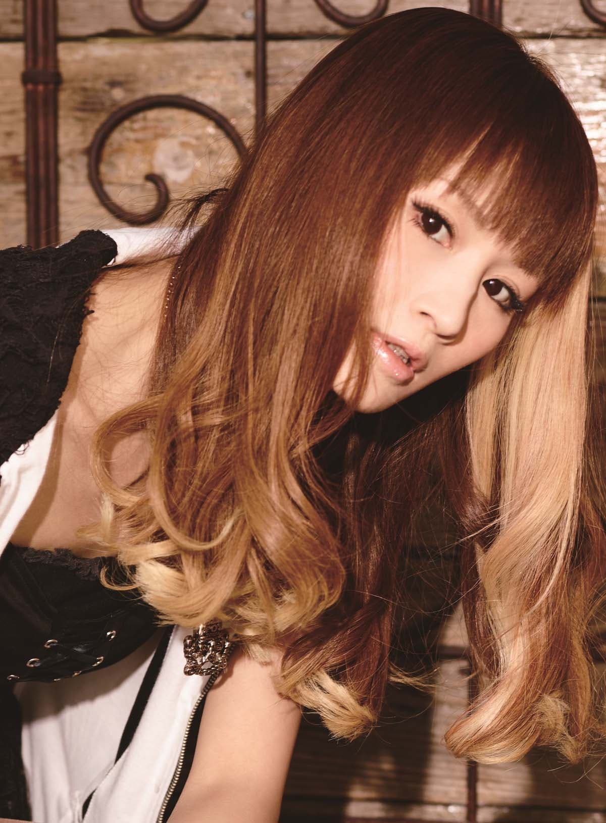 小林ゆうが入籍を報告