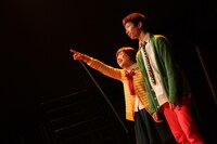 アマヤドリ「月の剥がれる」2013年上演より。