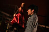 アマヤドリ「月の剥がれる」2013年上演より。