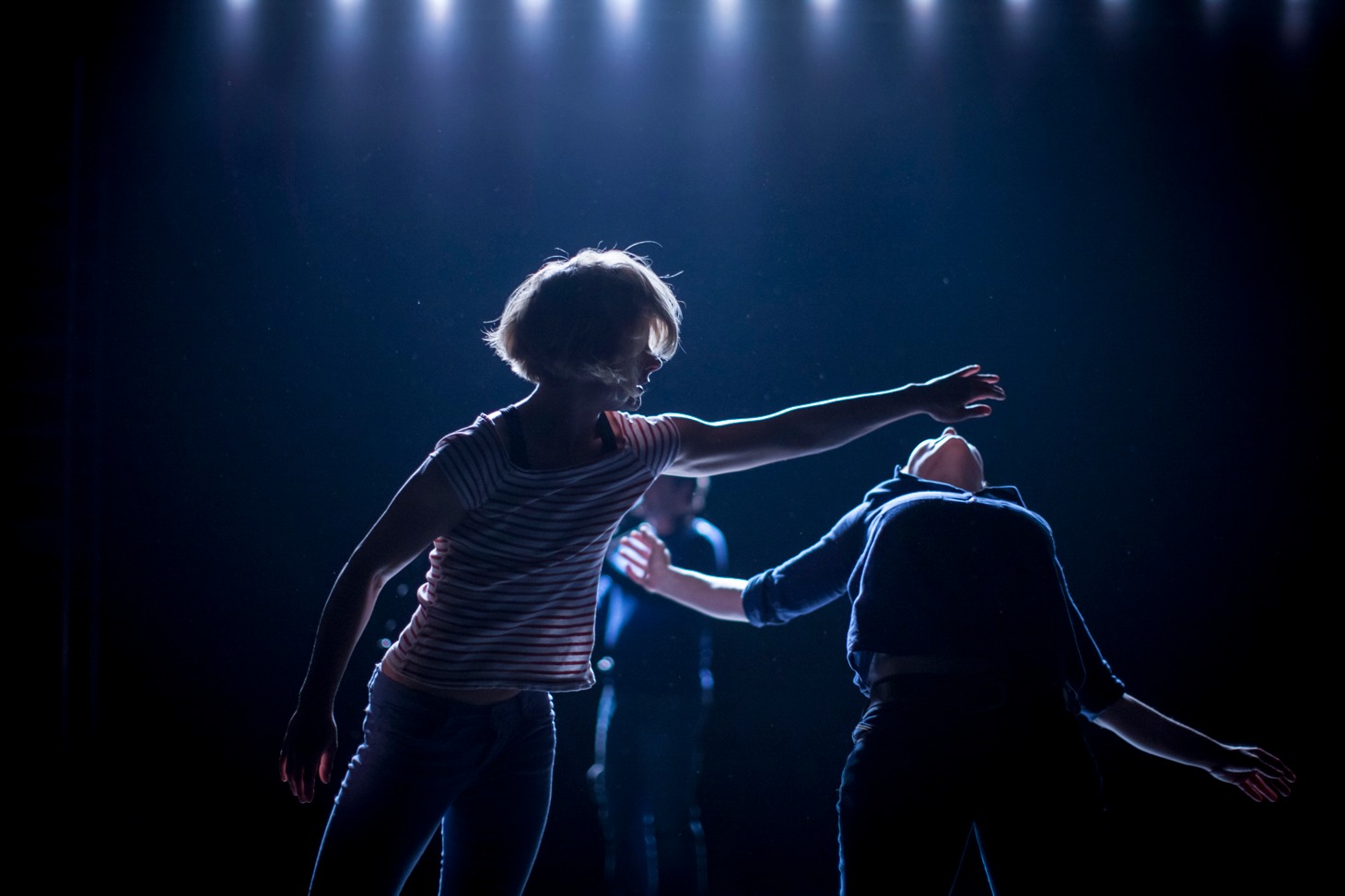 ヴェルテダンス「CORRECTION」公演の様子。（photo by Vojtech Brtnicky）